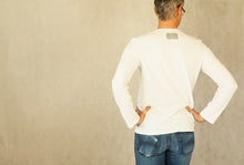 Load image into Gallery viewer, Mens long sleeve yoga top