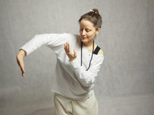 Load image into Gallery viewer, Batwing yoga top