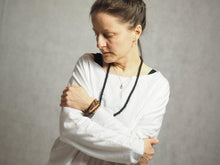 Load image into Gallery viewer, Batwing yoga top