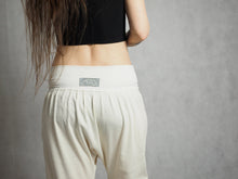 Load image into Gallery viewer, Folded yoga pants