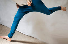 Load image into Gallery viewer, Drop crotch yoga pants